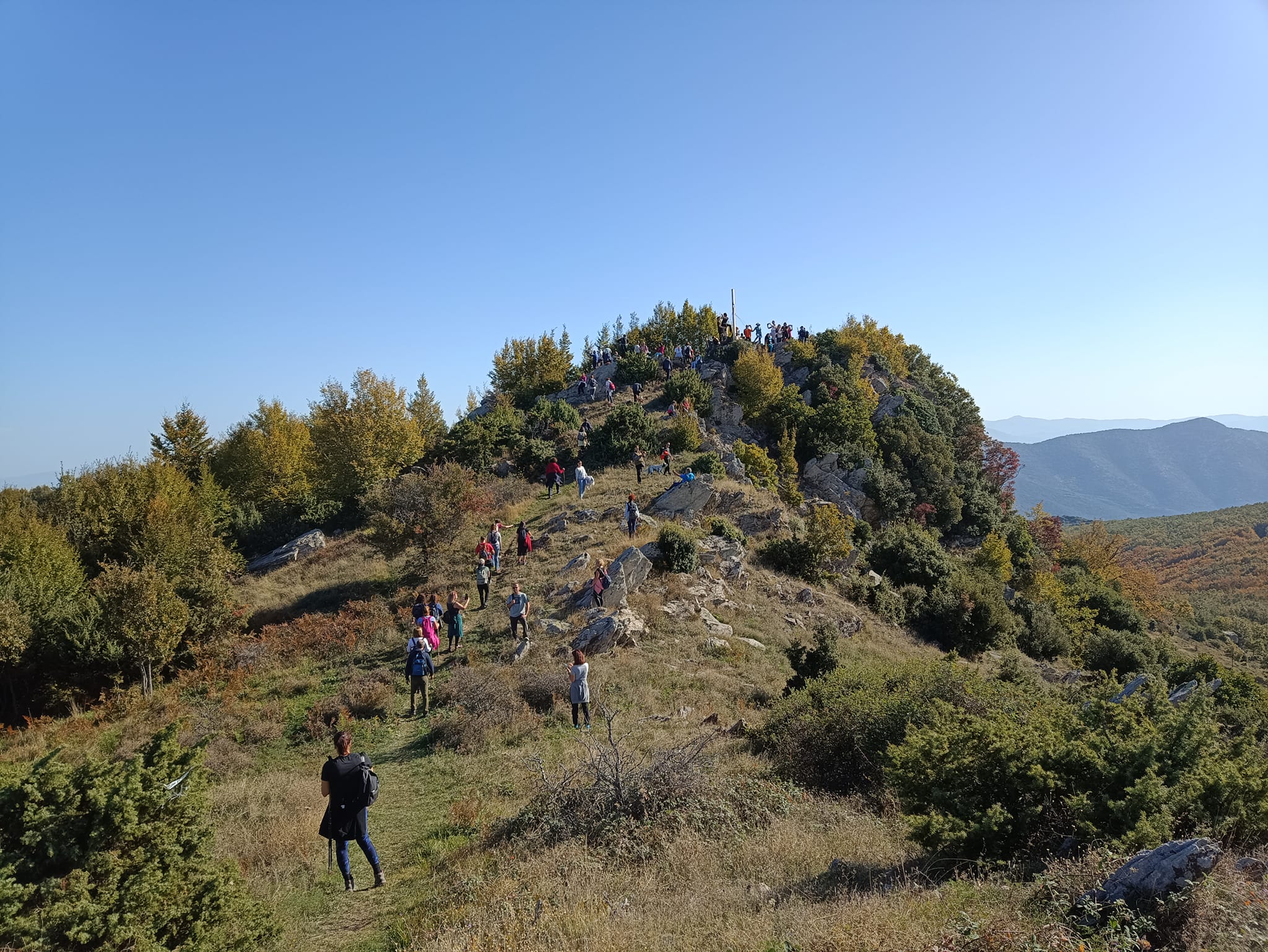 You are currently viewing Τα ορεινά μονοπάτια του Λειβαδίου